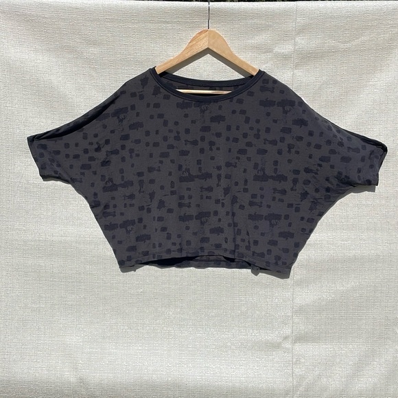 Lululemon Go Om Short Sleeve T Size 8 Mini Ghost Weave Burnout Black / Black - Picture 1 of 10